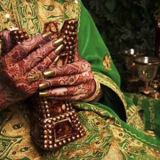 Simple tricks to get dark Henna